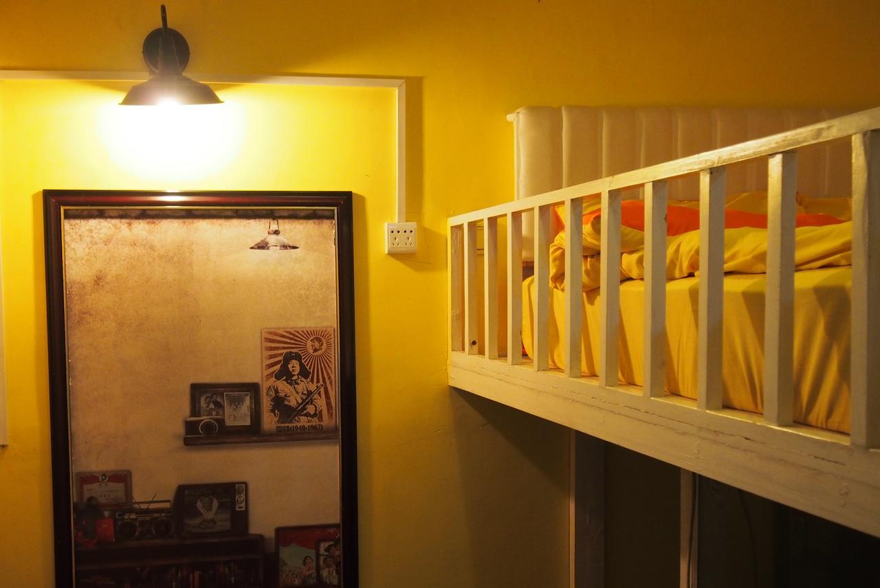 Dengba International Hostel Fenghuang Branch Exterior photo