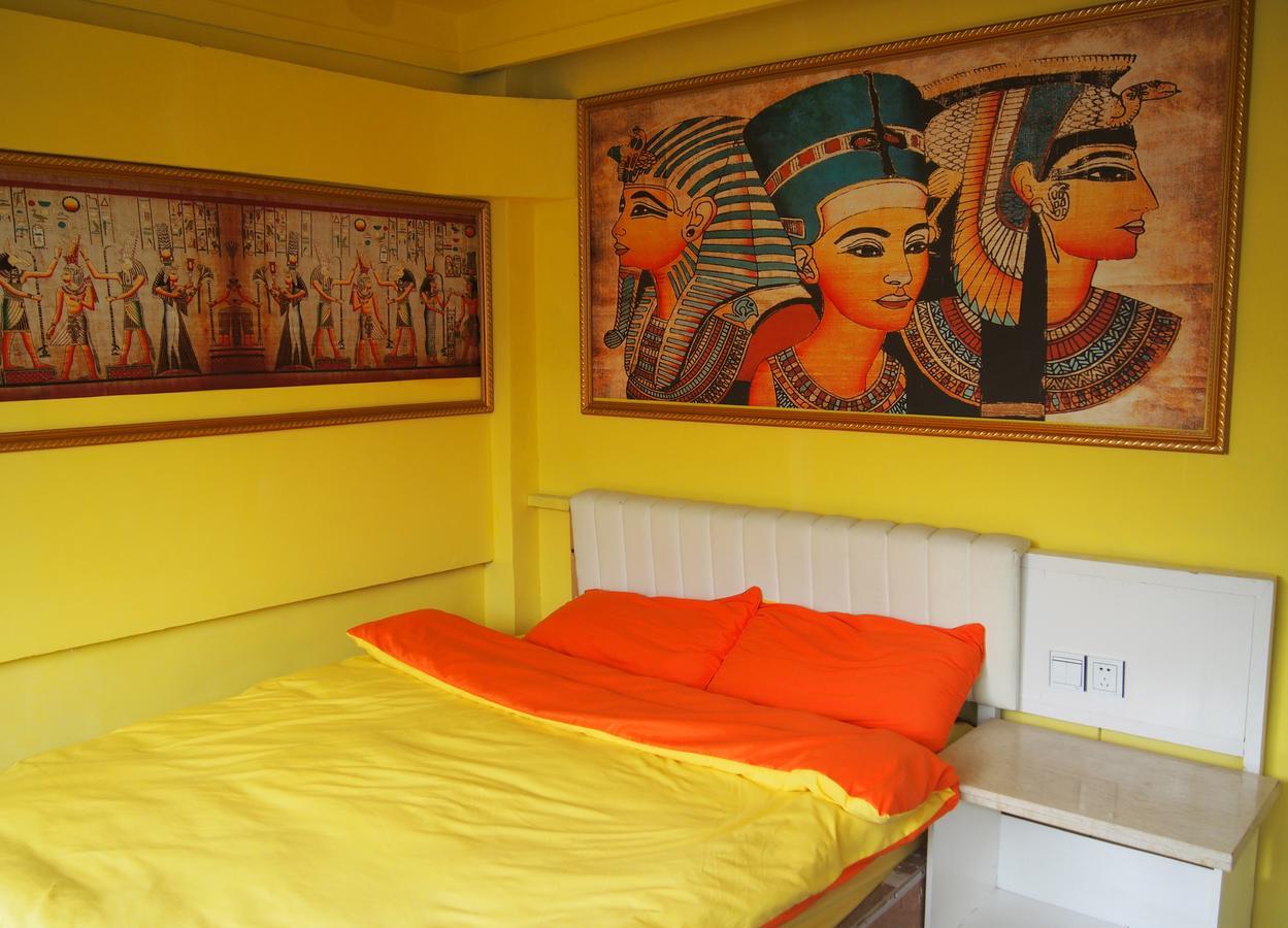 Dengba International Hostel Fenghuang Branch Exterior photo